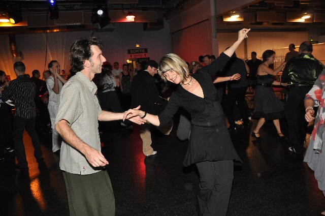 min 2008 11 08 fous swing 384